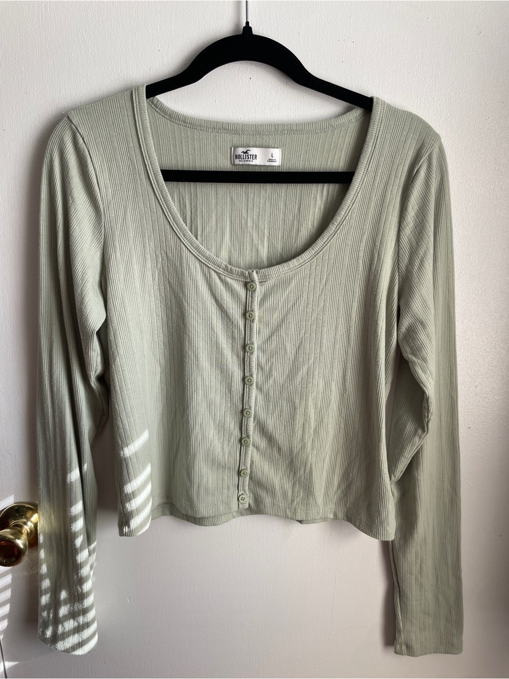Hollister Sage Green Ribbed Button-Front Long Sleeve Tee